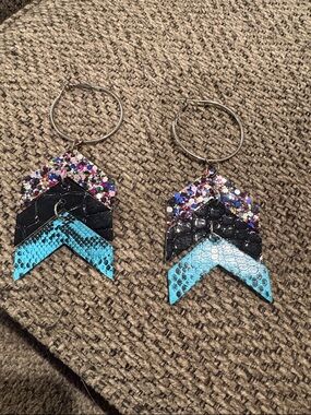 2 pair double sided  Earrings in Turquoise, Black & Multicolor Glitter